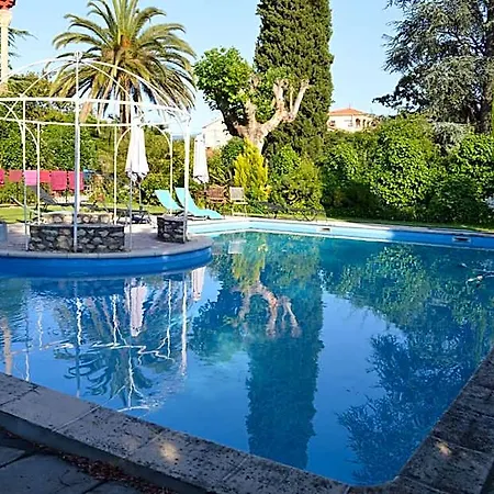 Bed & Breakfast Lafabregue Prades (Pyrenees-Orientales)